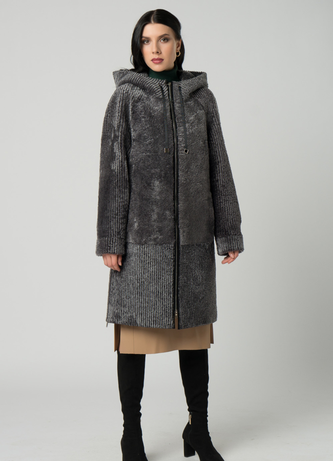 фото Шуба из овчины в темно-сером цвете с капюшоном модель № 21978
