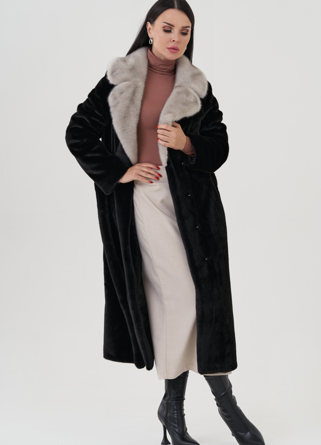 Пальто черного цвета из эко меха модель № 24913 универмаг малина