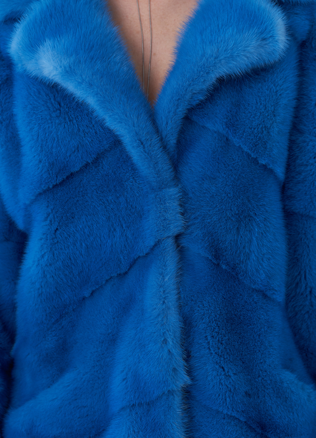 Укороченная норковая шуба с английским воротником модель № 26643 универмаг малина