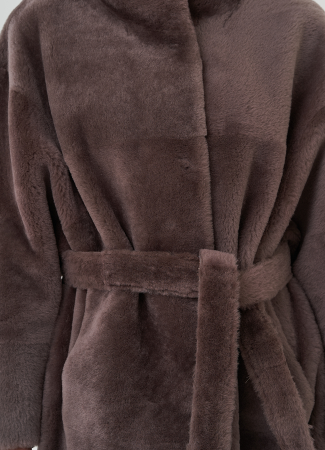Двухсторонняя дубленка в цвете капучино модель № 25526 универмаг малина