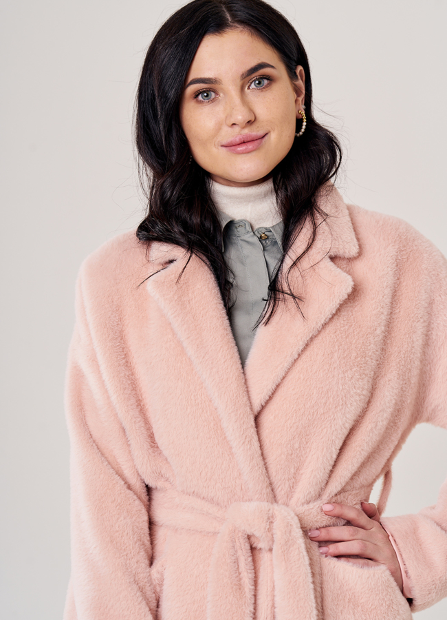 Пальто женское розового цвета с поясом модель № T4F W9822 универмаг малина