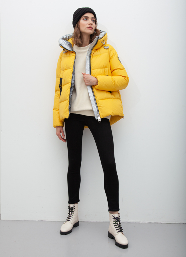 Укороченный женский пуховик с капюшоном модель № 21031 универмаг малина