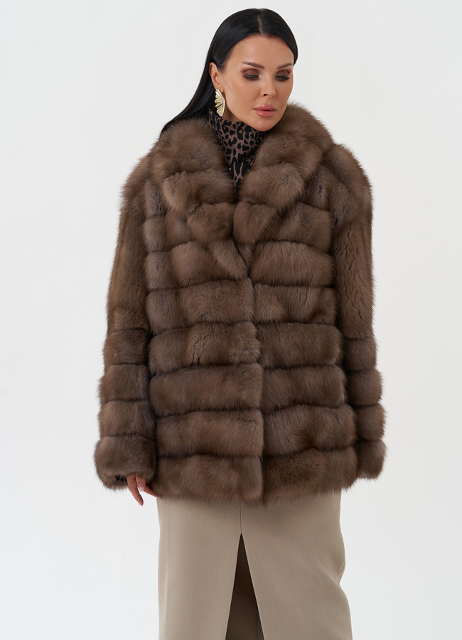 Женская оверсайз шуба из меха куницы модель № 26037 универмаг малина