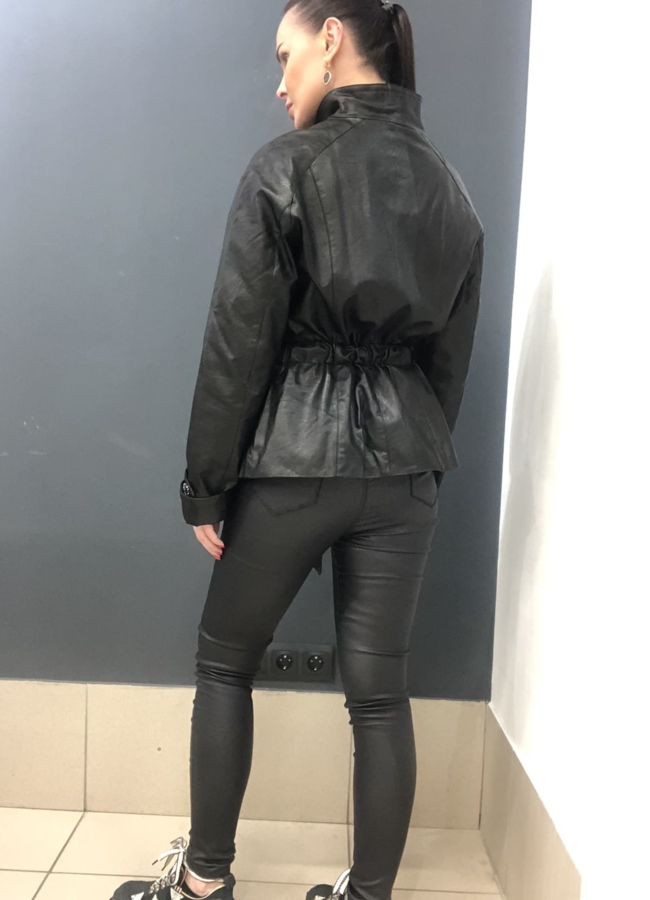 фото Куртка из эко кожи, приталенная модель № 739