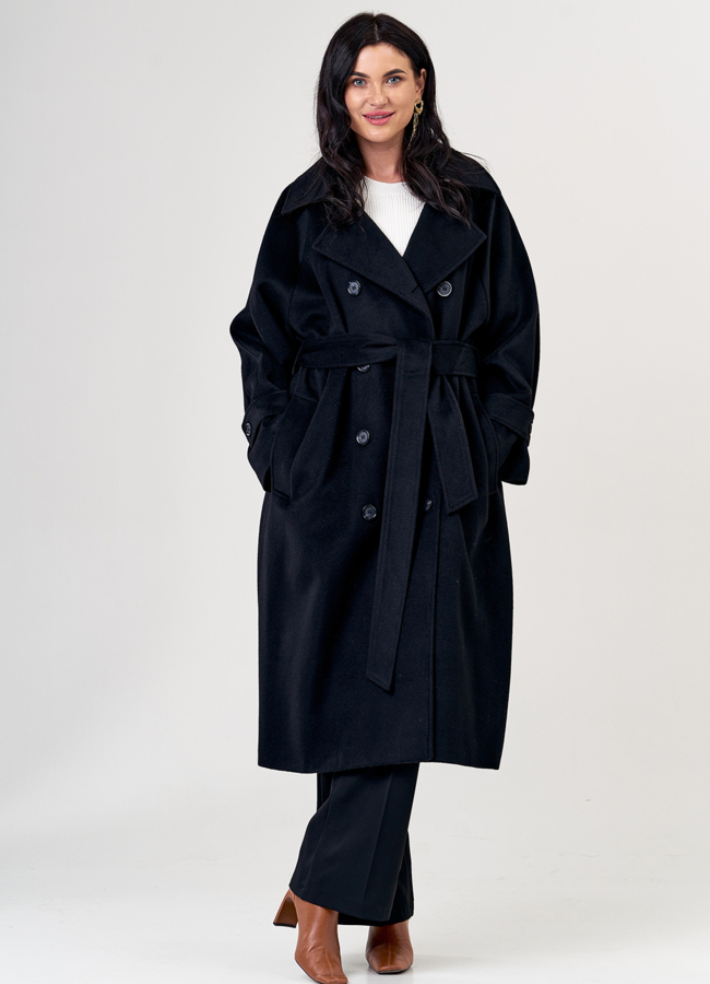 фото Женское объемное пальто черного цвета с английским воротником модель № 0228