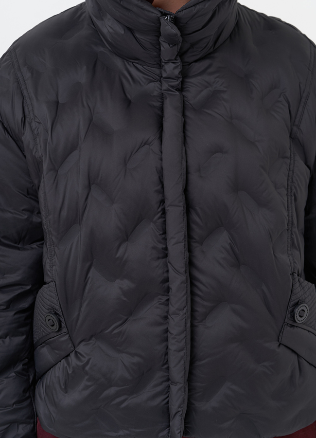 Женская куртка с капюшоном  модель № 29887 универмаг малина