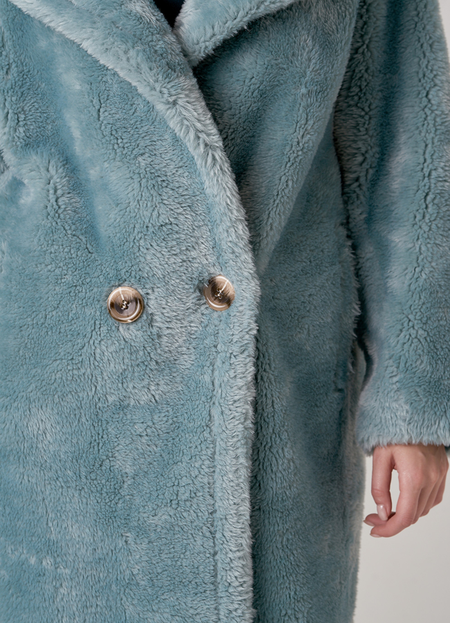 Пальто из эко меха с английским воротником  модель № 8257 в кредит