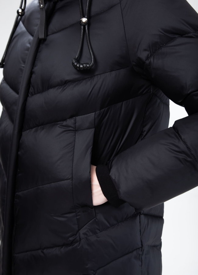 Женский пуховик с капюшоном  модель № 25514 универмаг малина