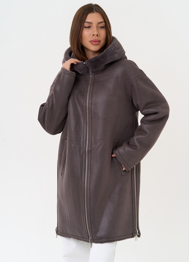 Женская двухсторонняя дубленка из эко замши с капюшоном модель № 31435 меха малина Женская двухсторонняя дубленка из эко замши с капюшоном модель № 31435 меха малина