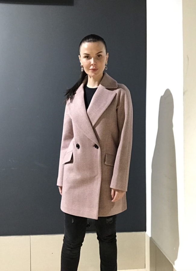 Пальто женское в цвете пудра модель № 5565/1 в рассрочку