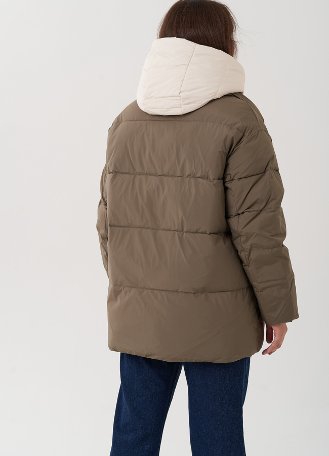 Женский пуховик с капюшоном  модель № 25565 универмаг малина