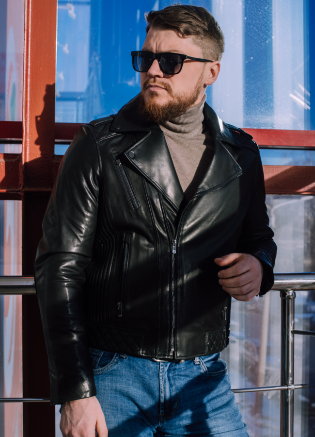 фото Куртка косуха черного цвета  модель № 22548