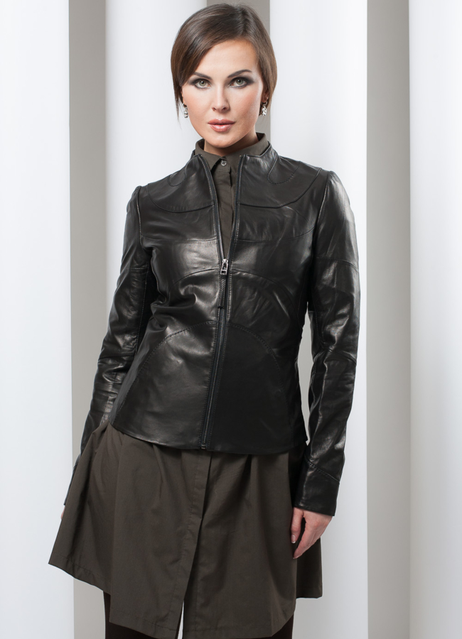 фото Кожаная куртка с фигурными вставками модель № K-101