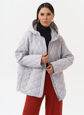 Женская стеганая куртка с капюшоном