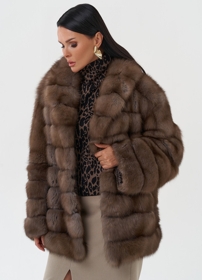 Женская оверсайз шуба из меха куницы модель № 26037 универмаг малина