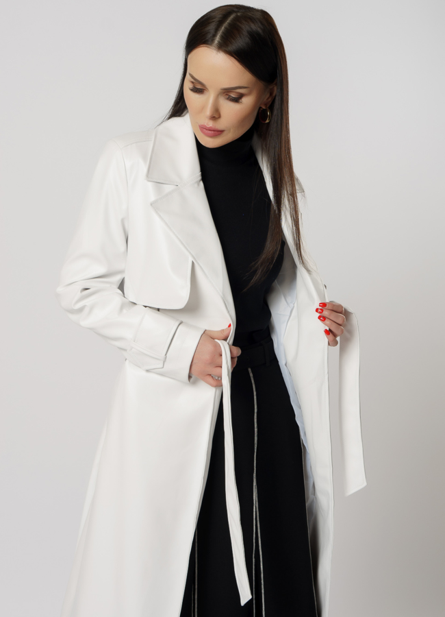 Плащ женский из эко кожи белого цвета модель № 03 универмаг малина