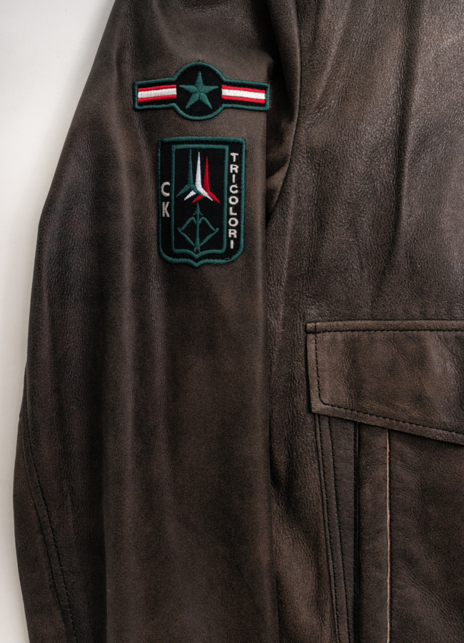 Куртка кожаная коричневого цвета модель № 21347 в кредит