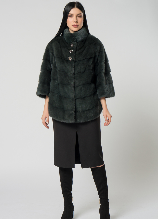 фото Короткая шуба из норки зеленого цвета модель № 1503