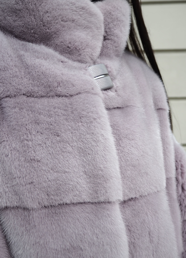 Женское пальто из скандинавской норки 