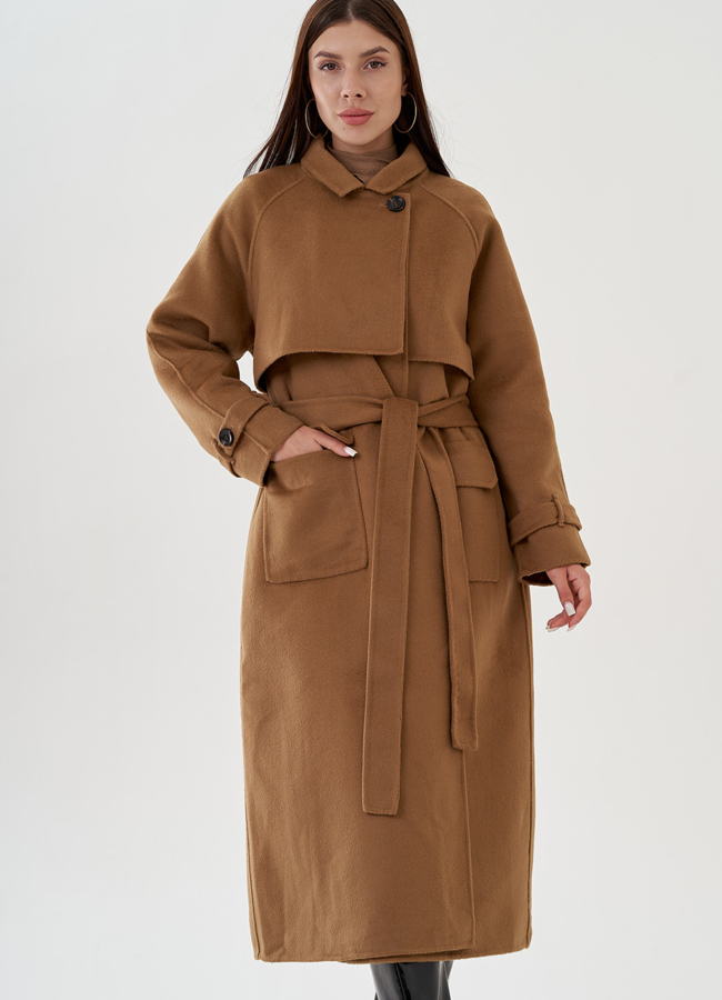 Женское пальто с поясом и отлетной кокеткой модель № 81820 меха малина