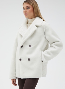 Женская двухсторонняя дубленка из эко кожи с английским воротником