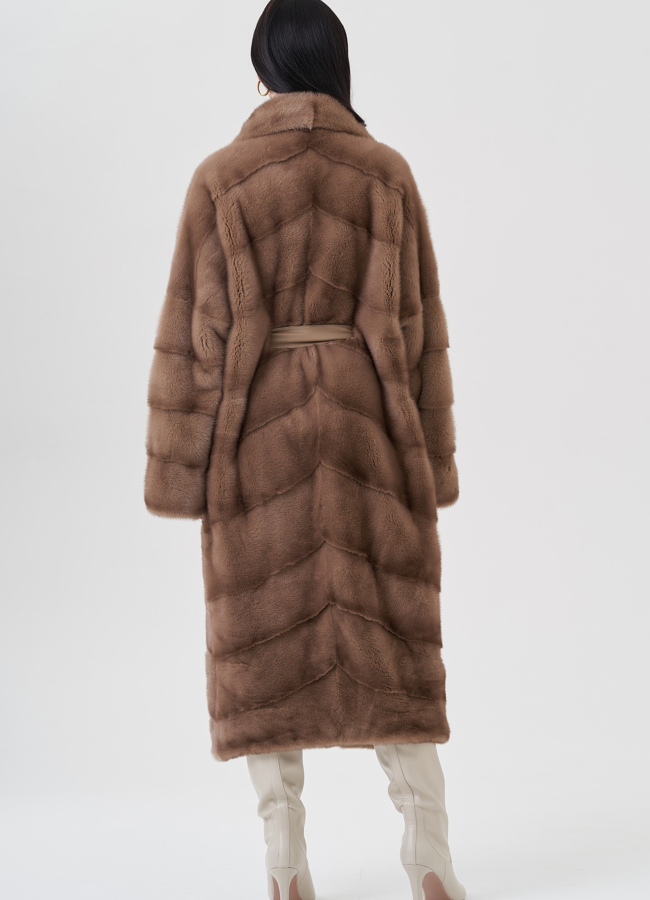 Норковая шуба с английским воротником  модель № 24647 универмаг малина