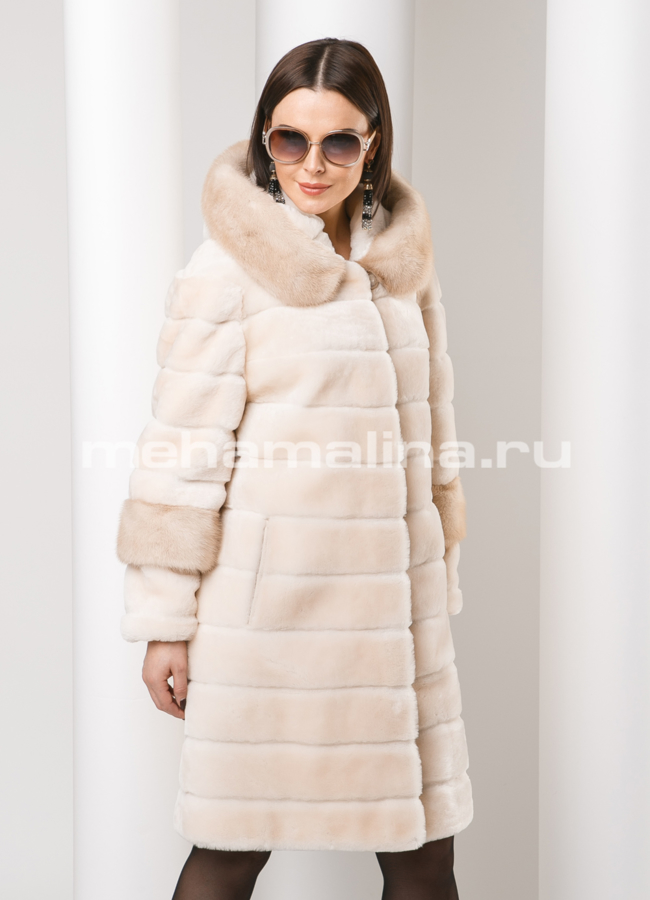 Светлая шуба из мутона модель № S-491 универмаг малина