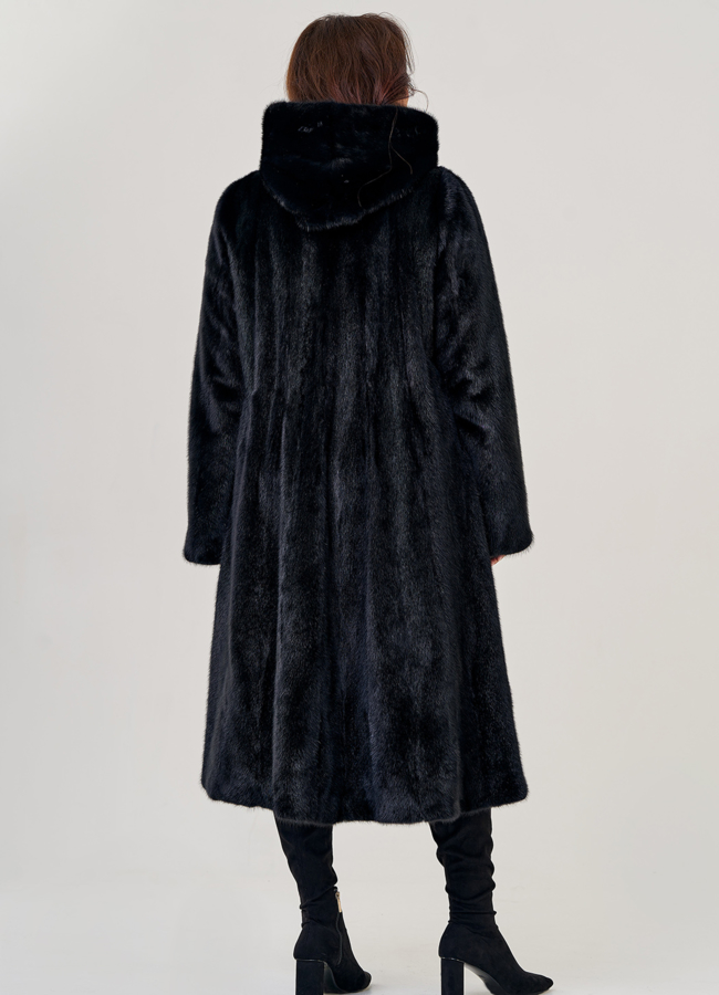 Норковая удлиненная  шуба с капюшоном в черном цвете модель № 80956 в кредит