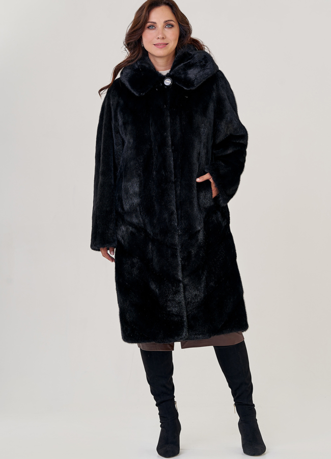 Шуба из норки в черном цвете с капюшоном модель № 23148 в кредит