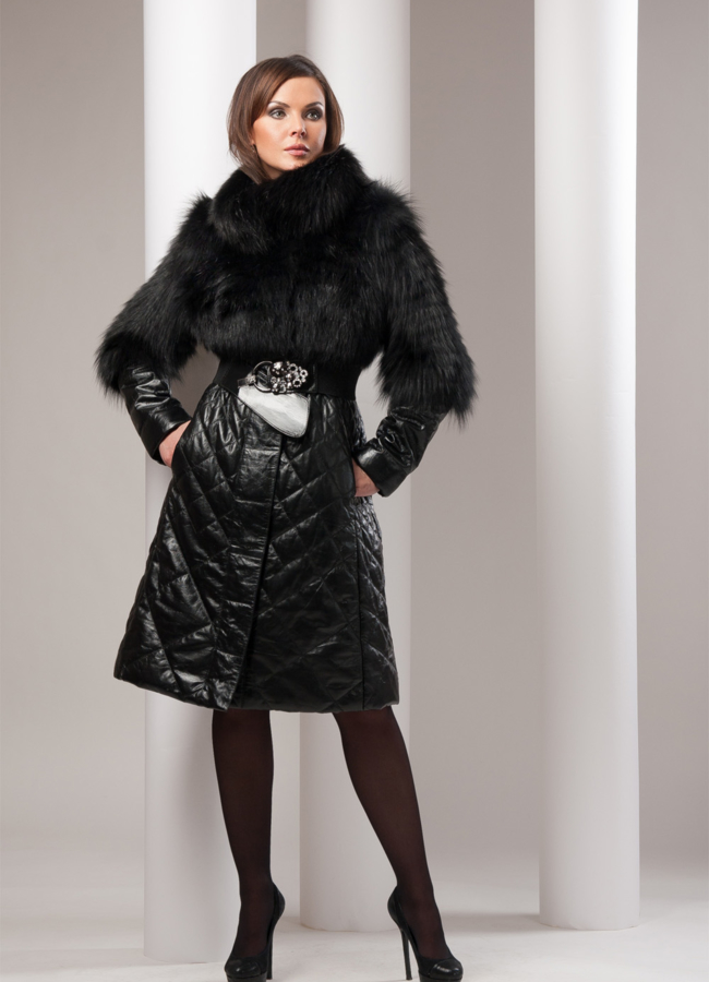 Кожаный плащ черный  Кожаный плащ черный