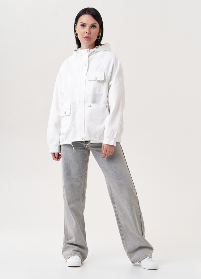 фото Светлая ветровка с капюшоном модель № 27259