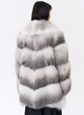 Шуба из белой лисы