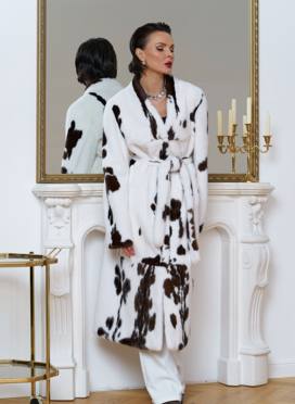 Шуба из меха норки в расцветке 