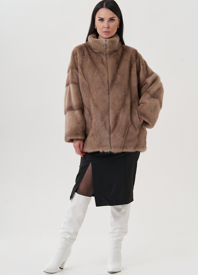 Короткая  шуба из норки  модель № 82452 универмаг малина