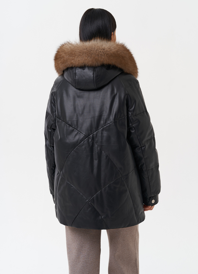 Женский кожаный пуховик с капюшоном модель № 28912 в рассрочку