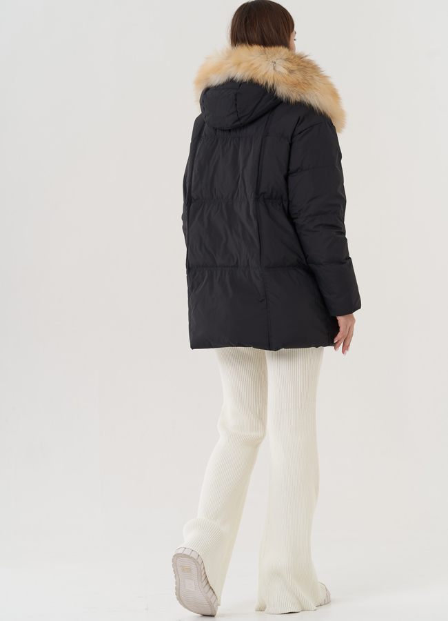 Пуховик женский с капюшоном  модель № 25029 универмаг малина