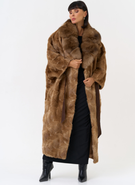 Женская шуба из меха норки с воротником их меха песца Женская шуба из меха норки с воротником их меха песца