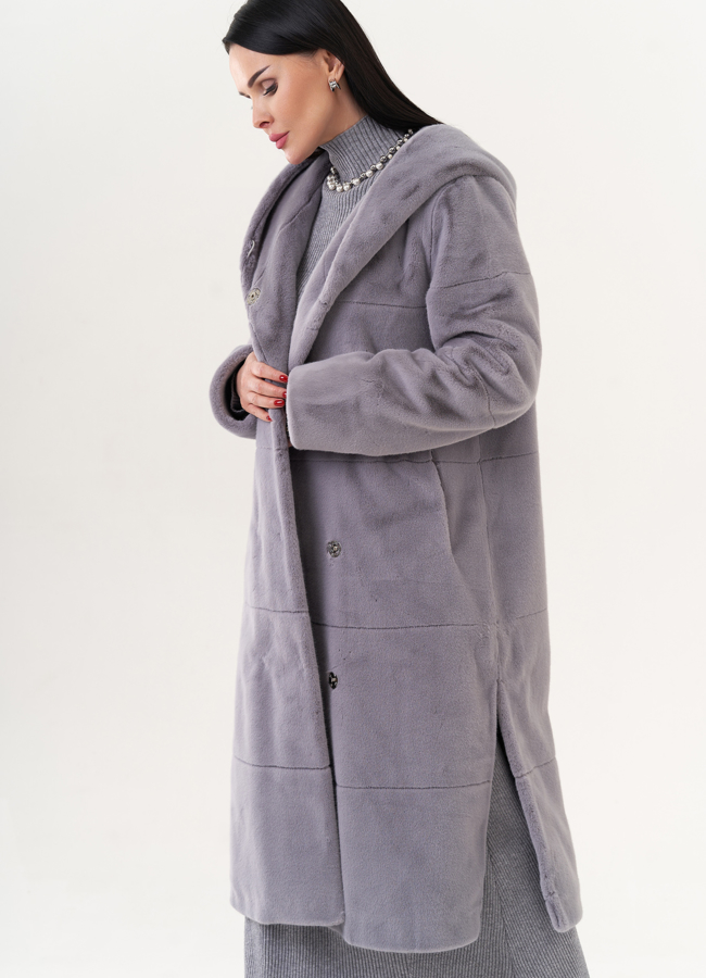 Пальто из эко меха с капюшоном модель № 23529 в рассрочку