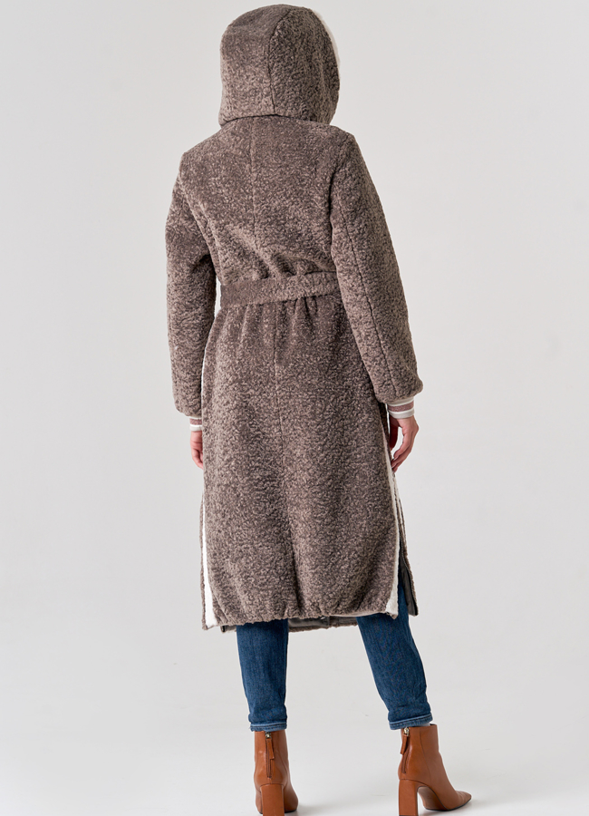фото Удлиненное пальто с капюшоном в бежевом цвете модель № 21569