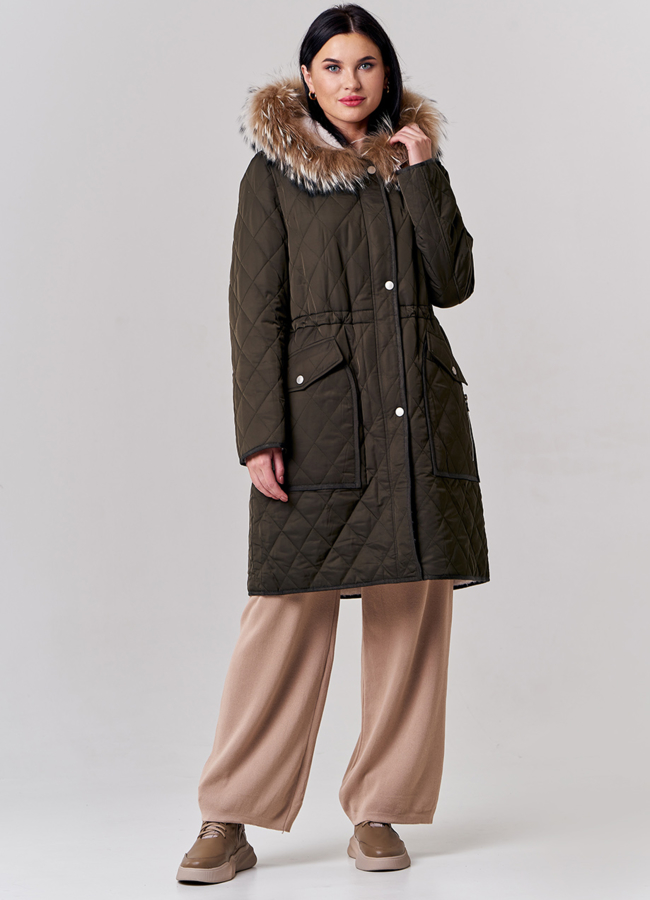 Двусторонняя парка с капюшоном зеленого цвета с енотом модель № 21133 универмаг малина