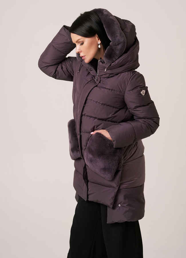 Зимний пуховик  DiegoM с капюшоном модель № Diego-M 704 универмаг малина
