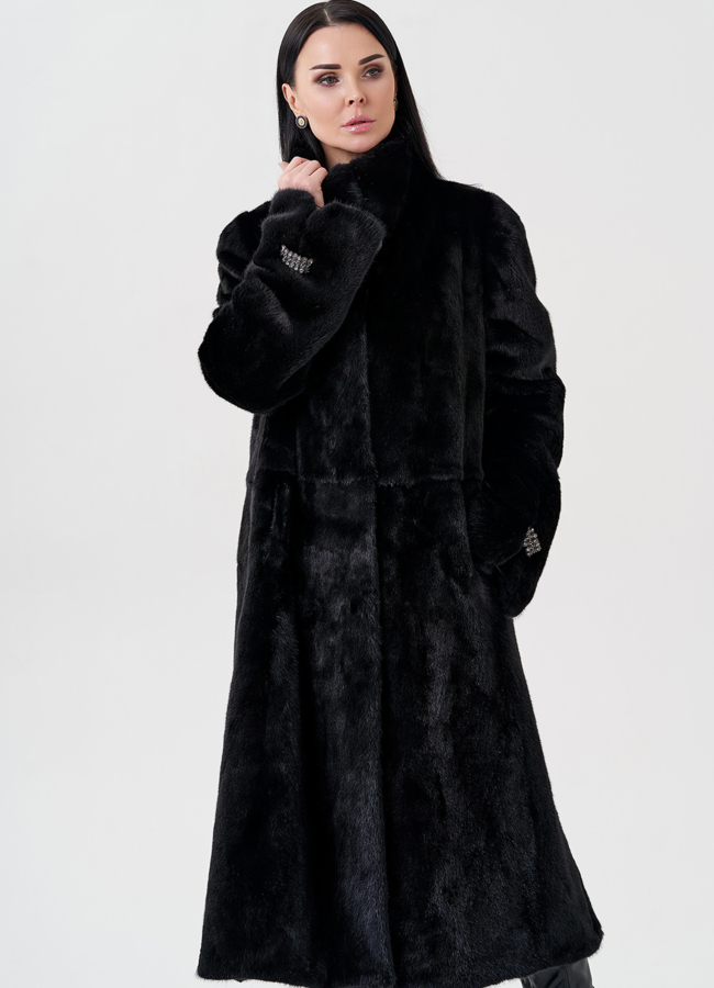 Норковая шуба черного цвета  модель № 23991 универмаг малина