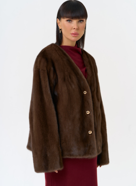 Укороченная шуба из меха норки с акцентными пуговицами