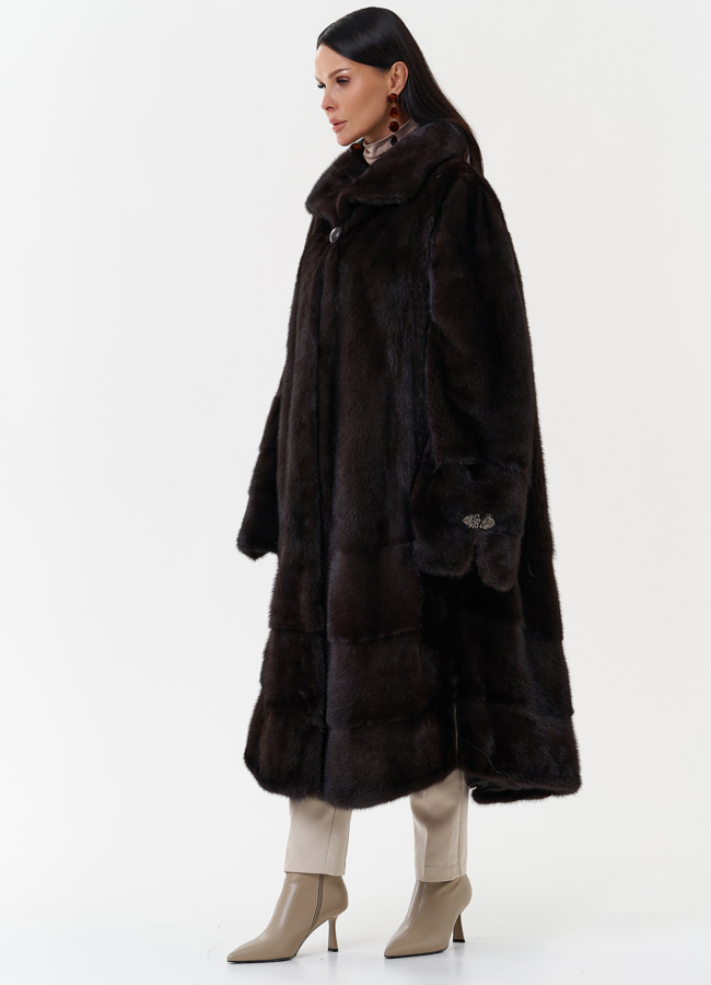 Длинная шуба из скандинавской норки с воротником апаш модель № 27598 в рассрочку
