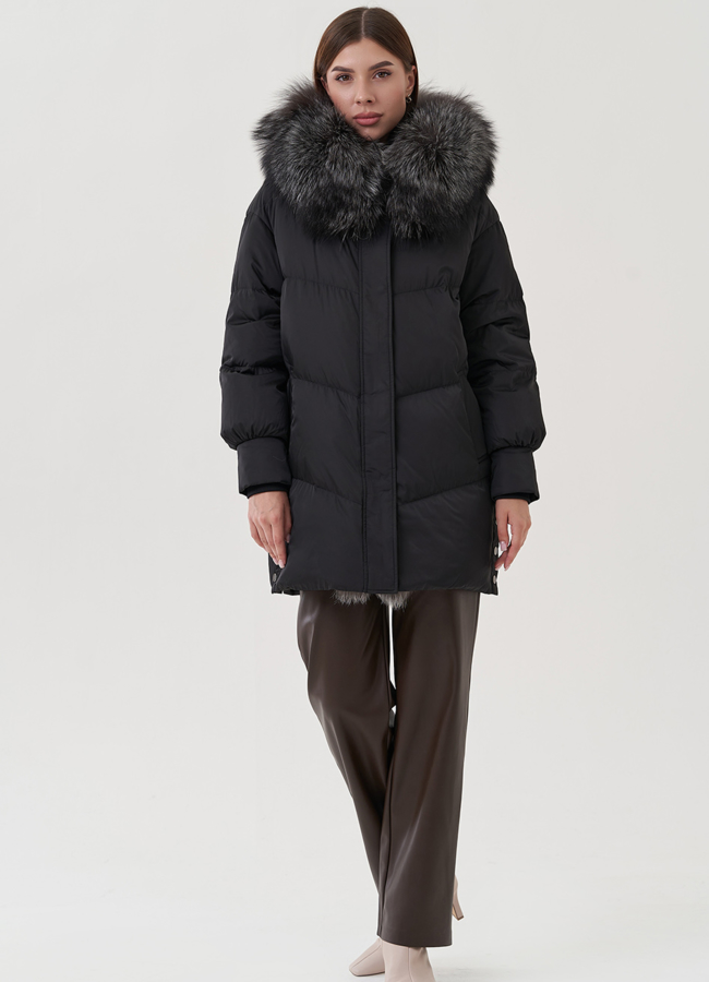 Женский пуховик с отделкой капюшона из чернобурки модель № 25367 меха малина