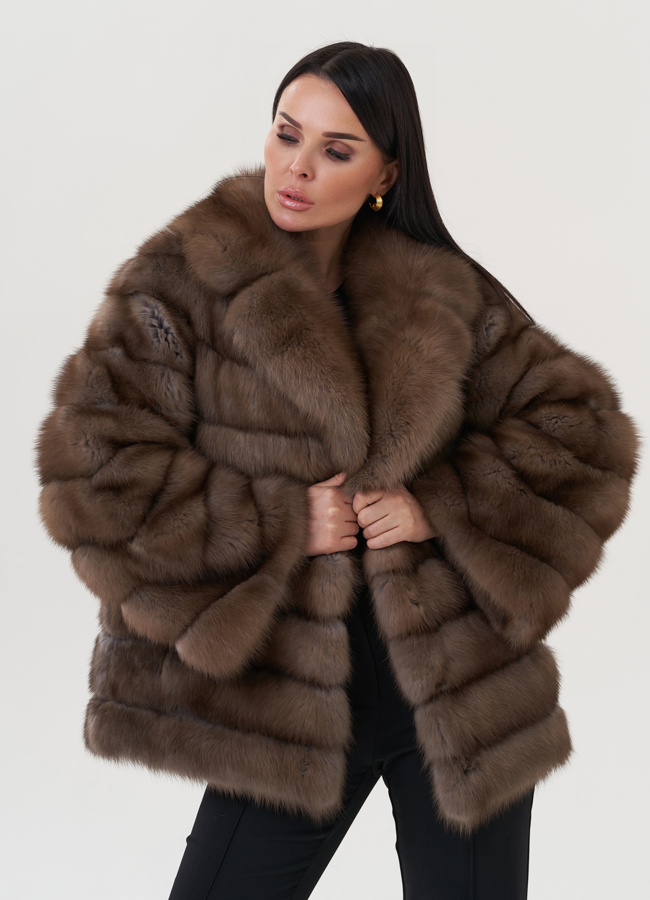 Шуба из куницы с английским воротником  модель № 26039 меха малина