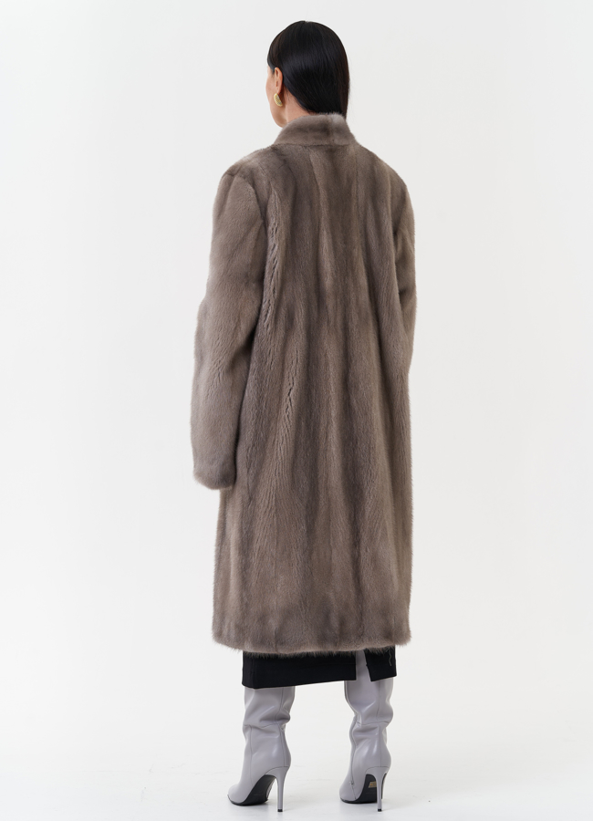 Женская шуба из меха скандинавской норки модель № 27640 универмаг малина