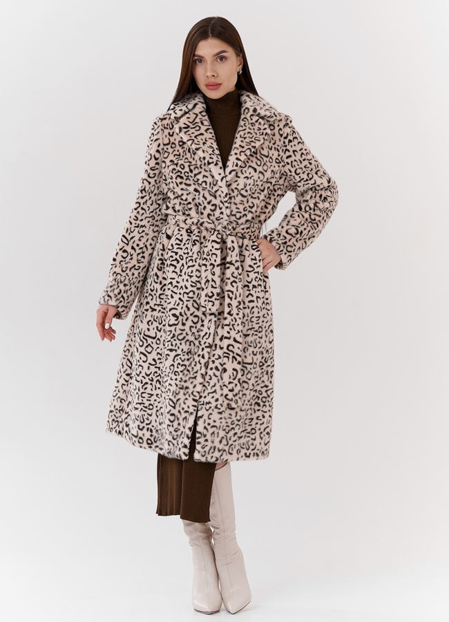 Женское пальто в бежевом цвете с анималистическим принтом модель № 24115 в рассрочку