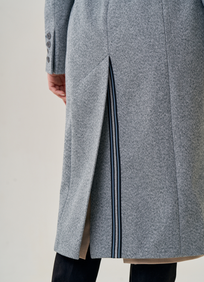 Женское пальто с английским воротником   модель № 75568 универмаг малина