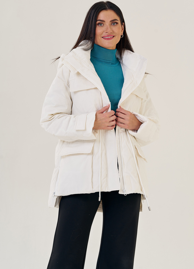 Женская куртка оверсайз в белом цвете модель № 23236 универмаг малина